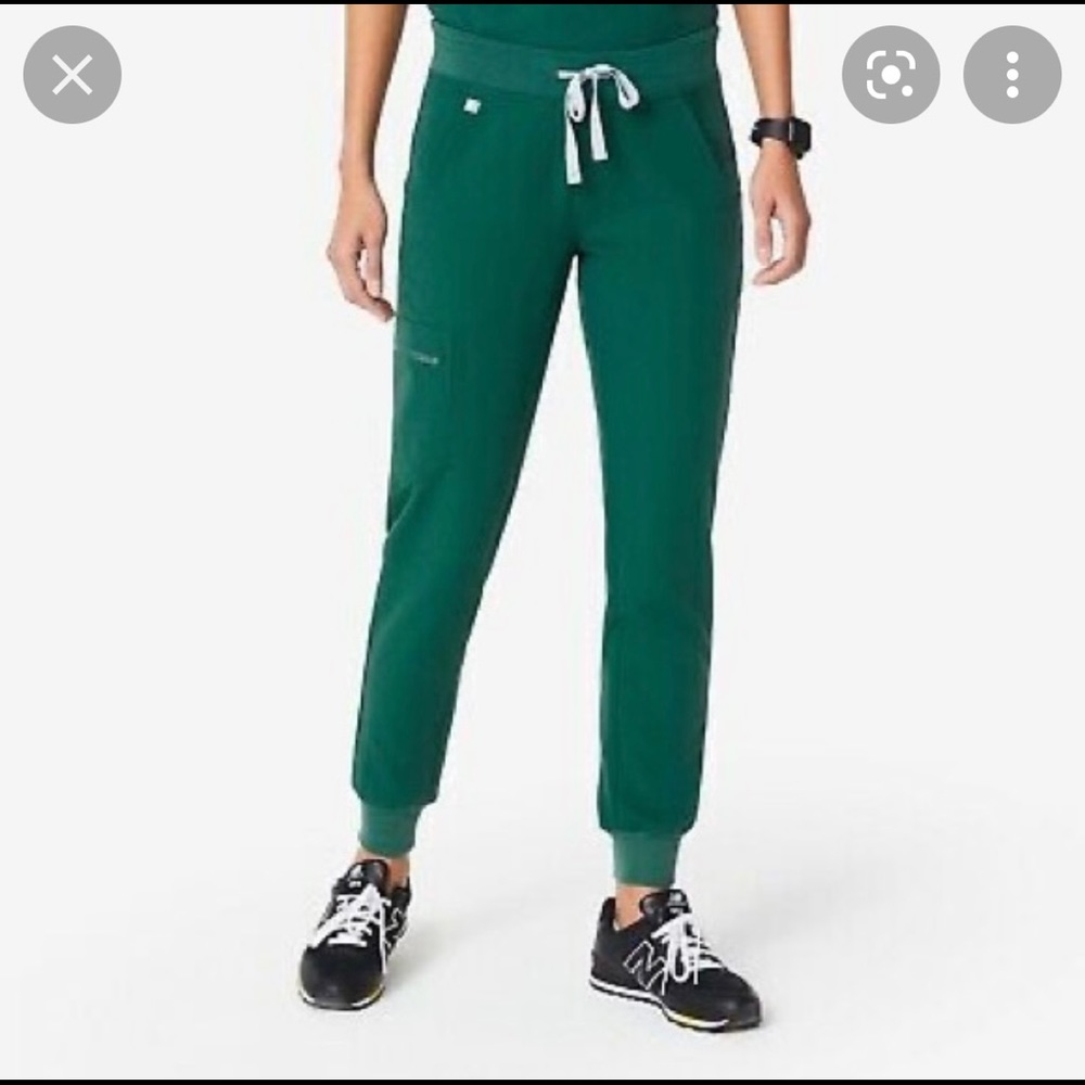 Figs Zamora hunter green scrub bottoms